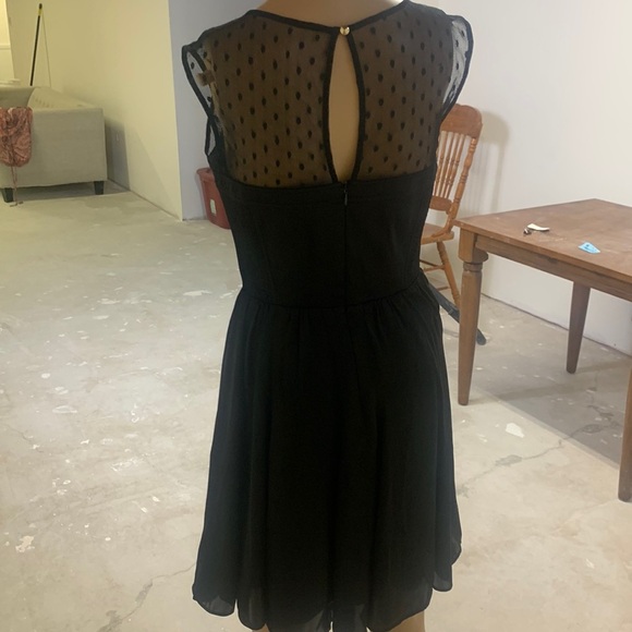 Guess Corset Sleeveless Black Sheer Dot Neck Satin Skater Dress Size 4 - Picture 5 of 11